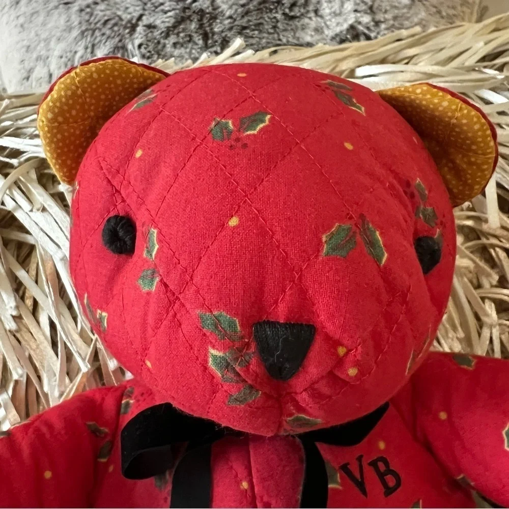 Vintage VERA BRADLEY Noah Holiday 1998 Plush Bear 10” Red Green Holly Christmas
